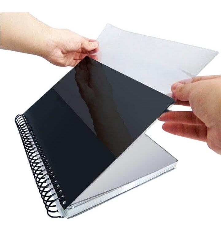 Capa de Caderno Costurado e Universitário com 10